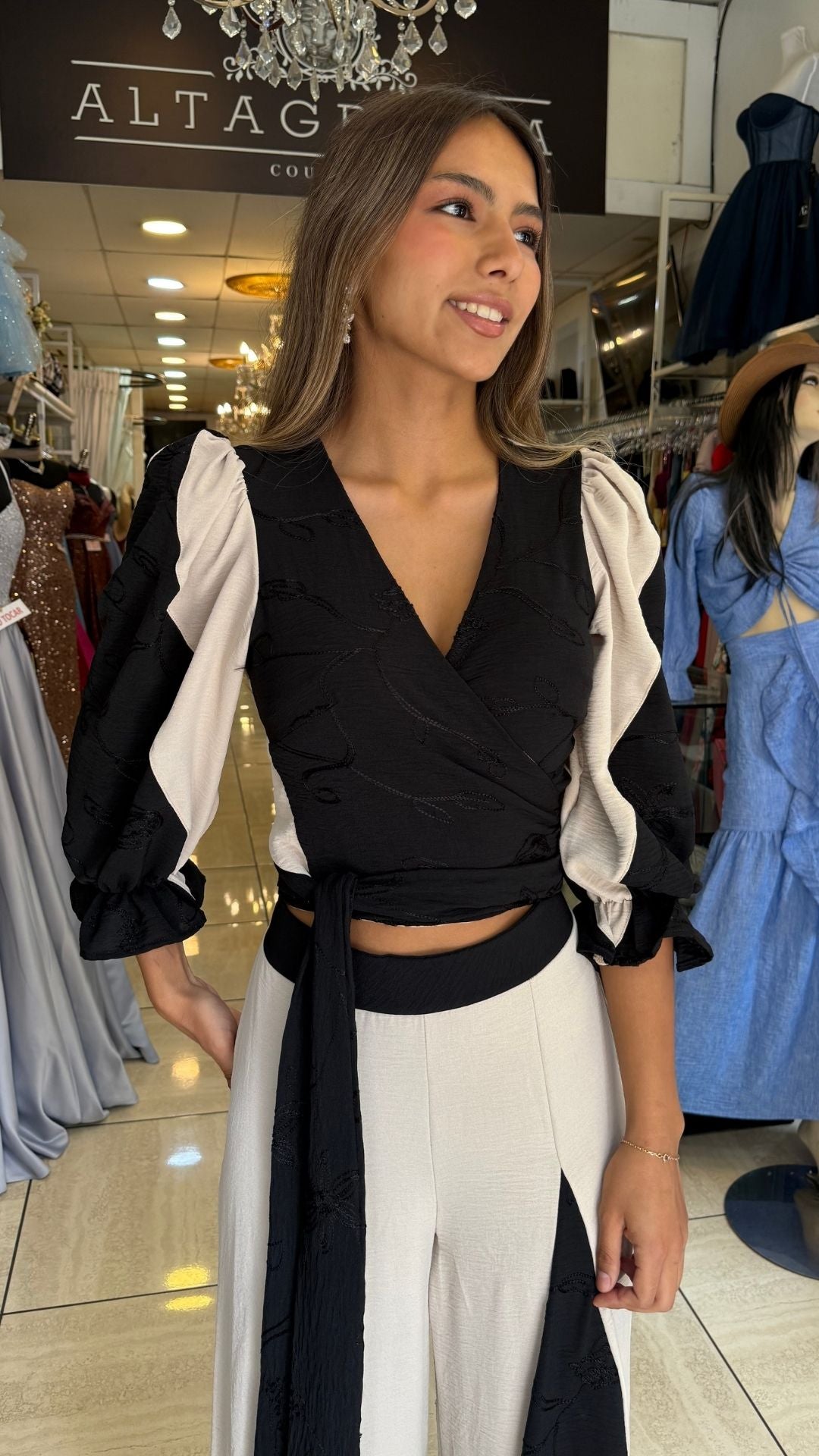 CONJUNTO BELLA NEGRO/BEIGE