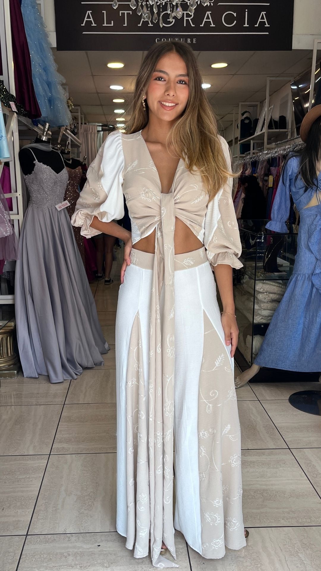 CONJUNTO BELLA BLANCO/BEIGE