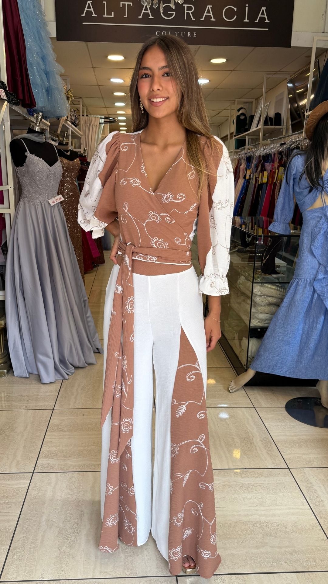 CONJUNTO BELLA BLANCO/CAFE