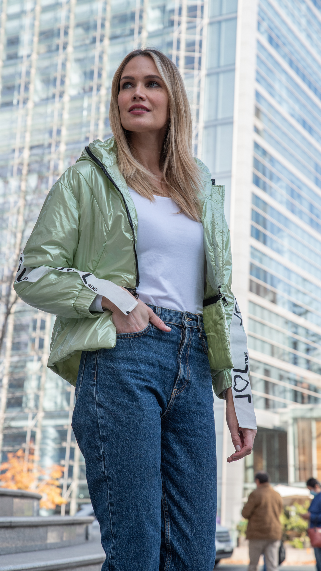 PARKA METALIZADA VERDE